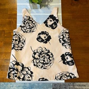 Banana Republic size medium petite tank top lined adjustable straps